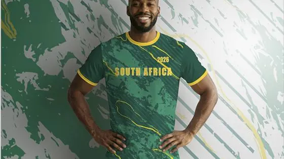 Custom printed crew neck T-shirt in green and yellow